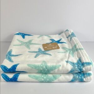 Deborah Connolly Bath Towels Blue White Starfish Coastal Cotton Set of 2 NEW
